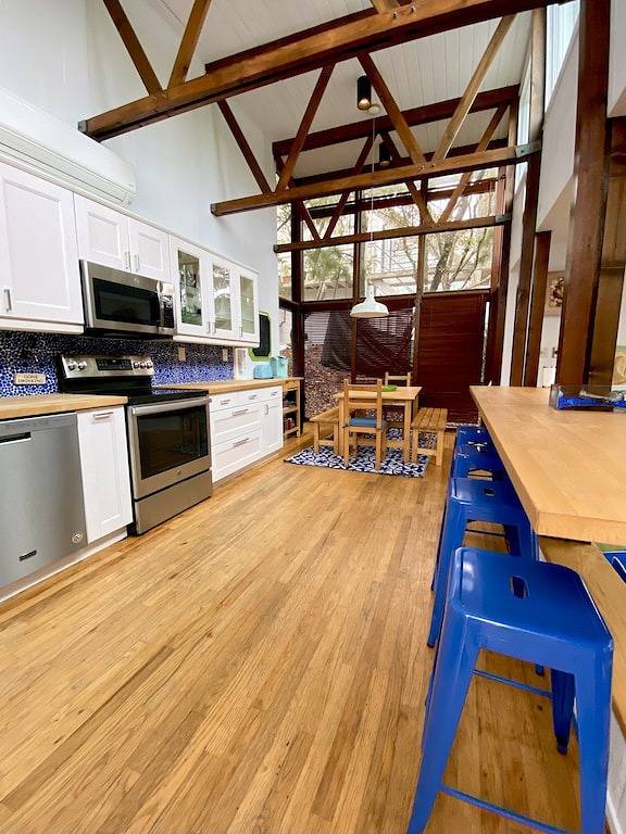 Vacation House for 10 Guests in Fire Island, Suffolk County