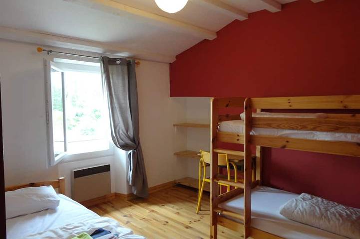 Gîte pour 5 personnes, avec jardin à Sarrians - 2