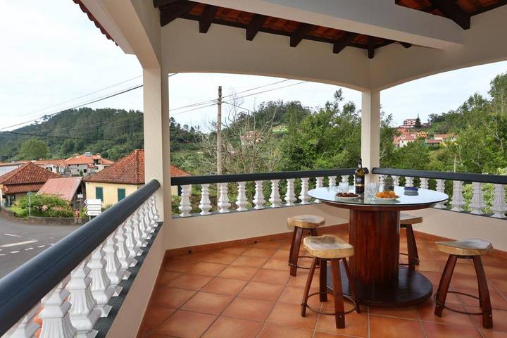 Gîte pour 6 personnes, avec vue ainsi que jardin et terrasse à Santana - 4