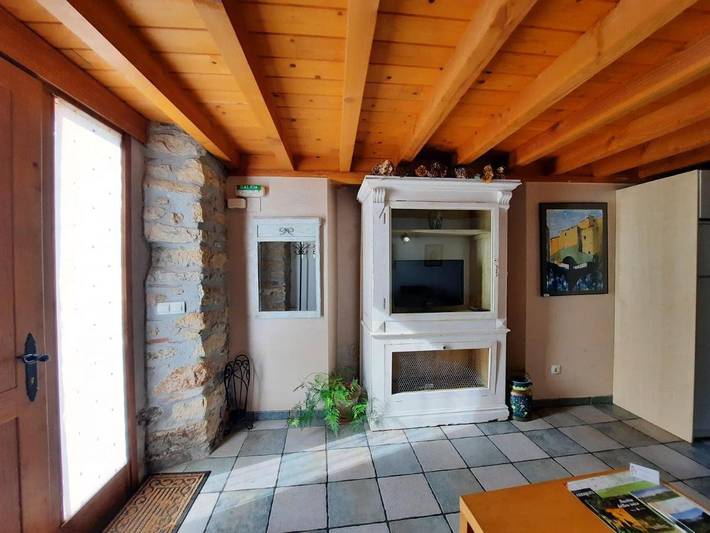 Casa rural para 2 personas, con vistas además de piscina y jardín, Se admiten mascotas en Navarra - 2