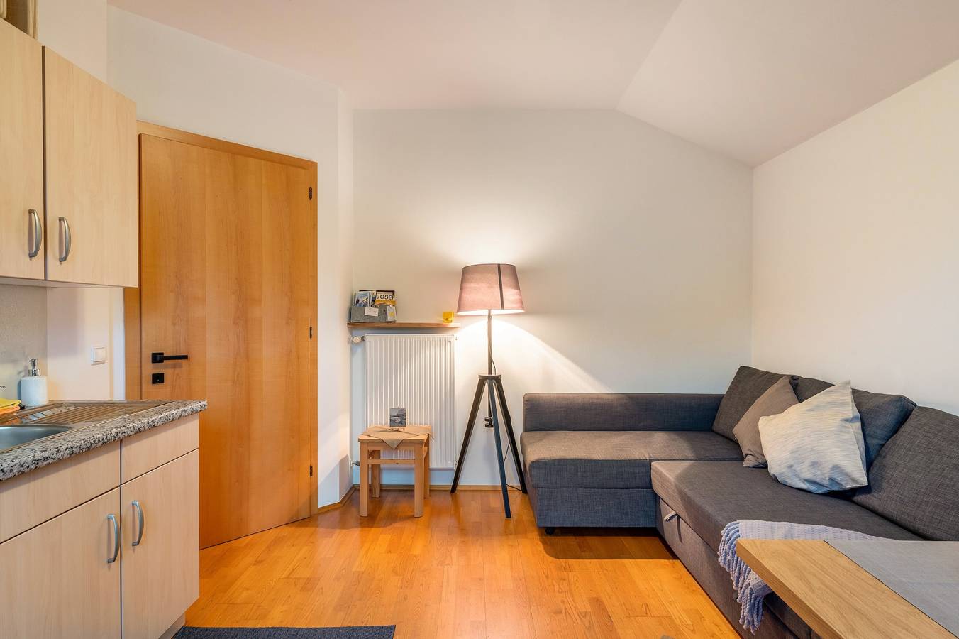 Entire apartment, Apartment 'Zunerhof Morgensonne' with Mountain View, Balcony and Wi-Fi in Lengstein, Ritten