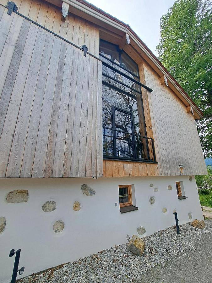 Ferienwohnung für 2 Personen, mit Terrasse und Garten sowie Ausblick in Gaißach