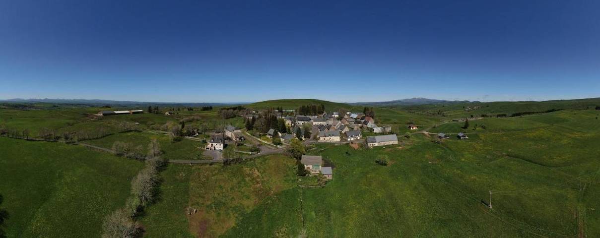 Hôtel pour 2 personnes, avec terrasse à Montgreleix - 3