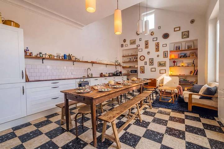 Casa de vacaciones para 15 personas, con jardín y balcón - 1