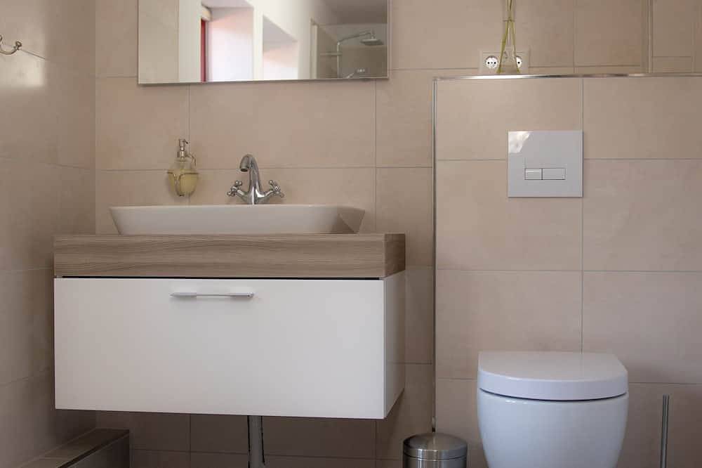 Ganze Wohnung, Historisches Ambiente im alten Fürstenbahnhof Lübstorf in Lübstorf, Nordwestmecklenburg (Wismar und Umgebung)