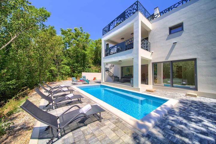 Villa für 8 Personen, mit Sauna und Balkon in Crikvenica