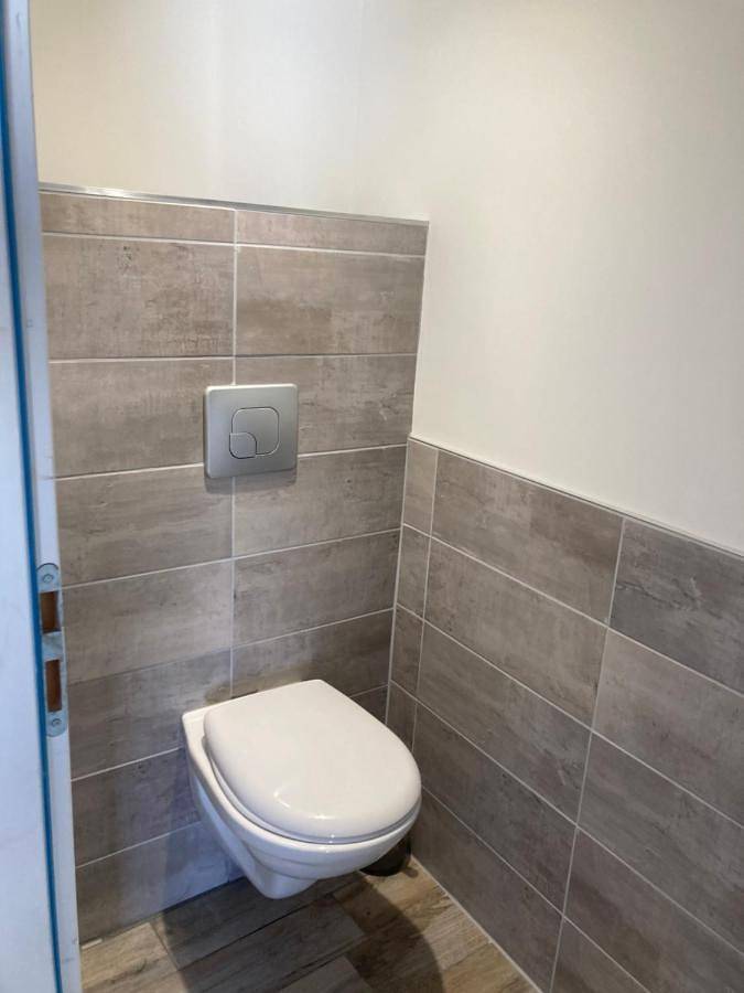 Gîte pour 4 personnes, avec terrasse et vue à Puymiclan - 3