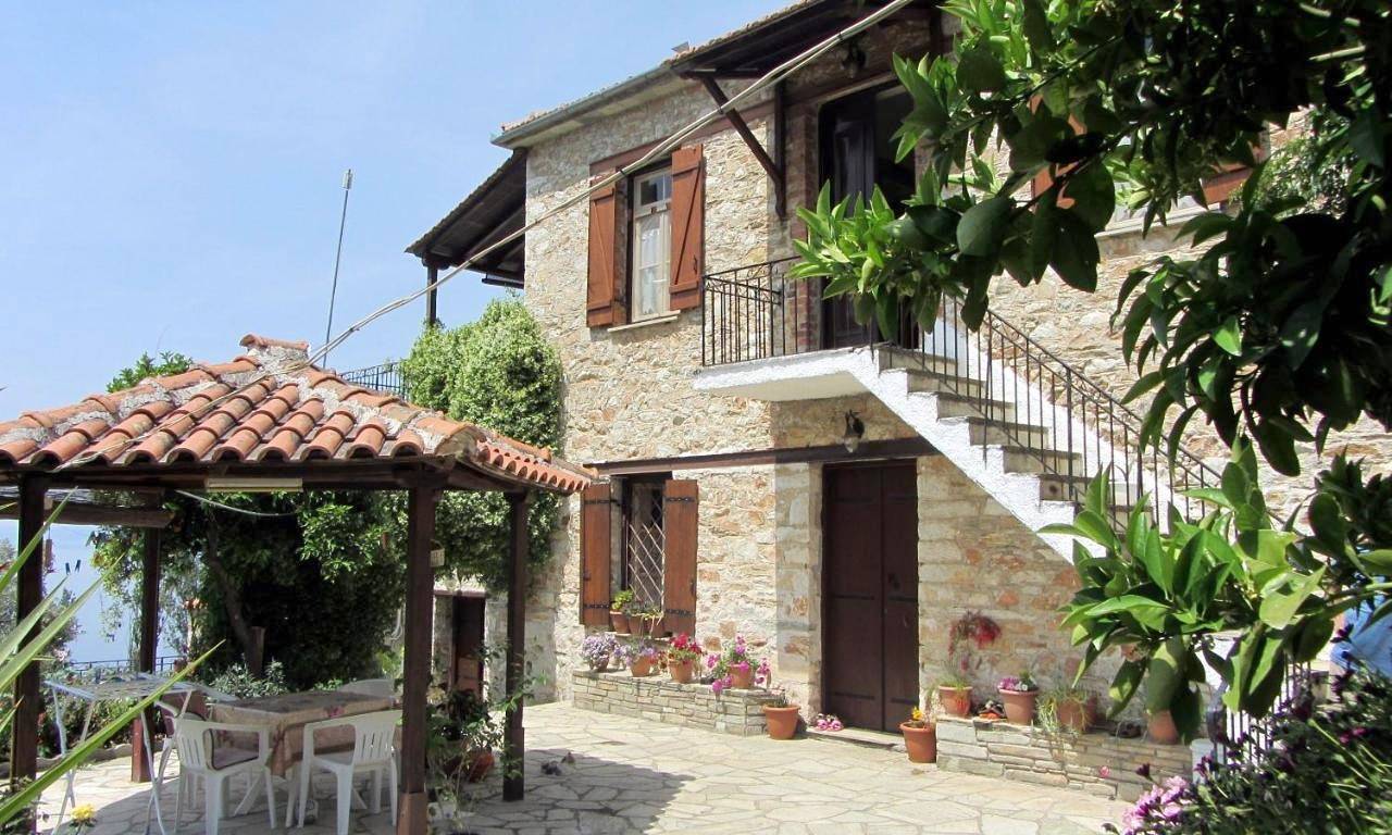 Ganze Wohnung, Apartment - Split Level in Pilion