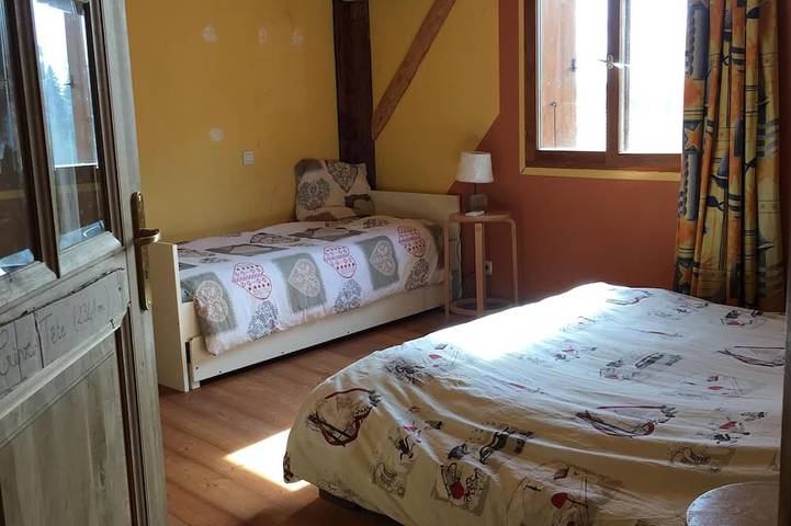 Gîte pour 14 personnes, avec sauna et jardin à Saint-Jean-de-Belleville - 4