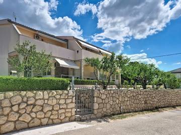 Apartment for 4 People in Jasenice, Zadar, Photo 1