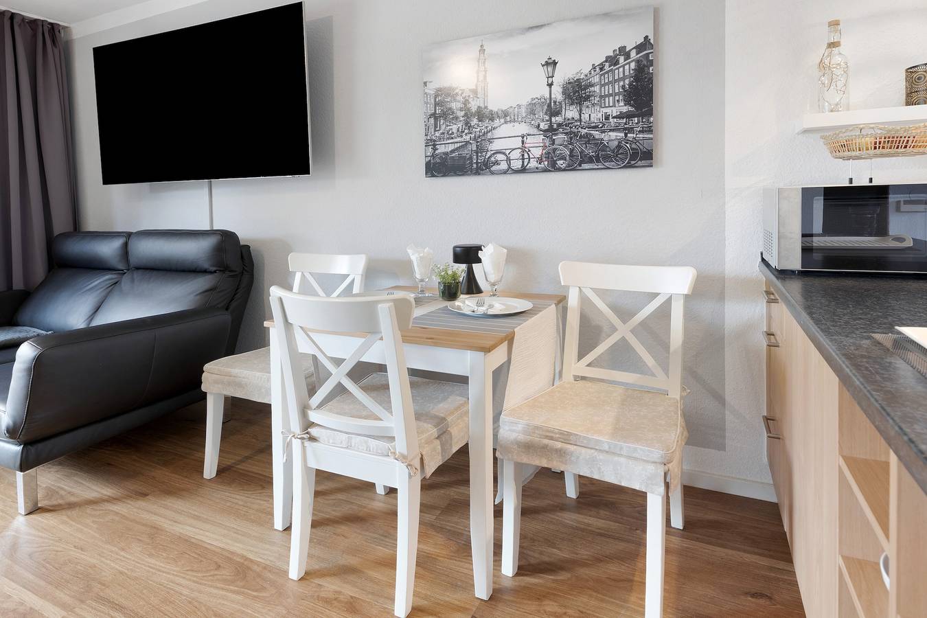 Ganzes Studio, Einzimmerapartment 'Boutique Apartment Anybody' mit Seeblick, Balkon und Wlan in Gaienhofen, Untersee