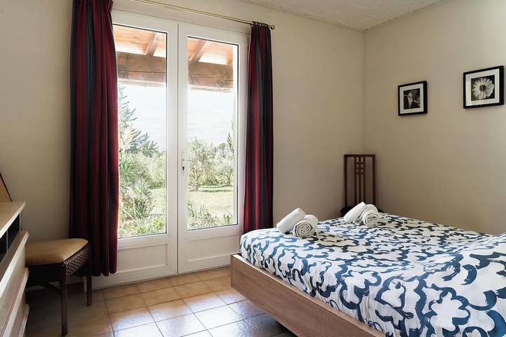 Location de vacances pour 8 personnes, avec terrasse et jardin à Azillanet - 2