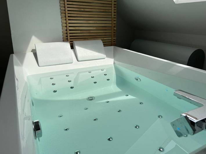 Gîte pour 2 personnes, avec jacuzzi à Vierzon - 2