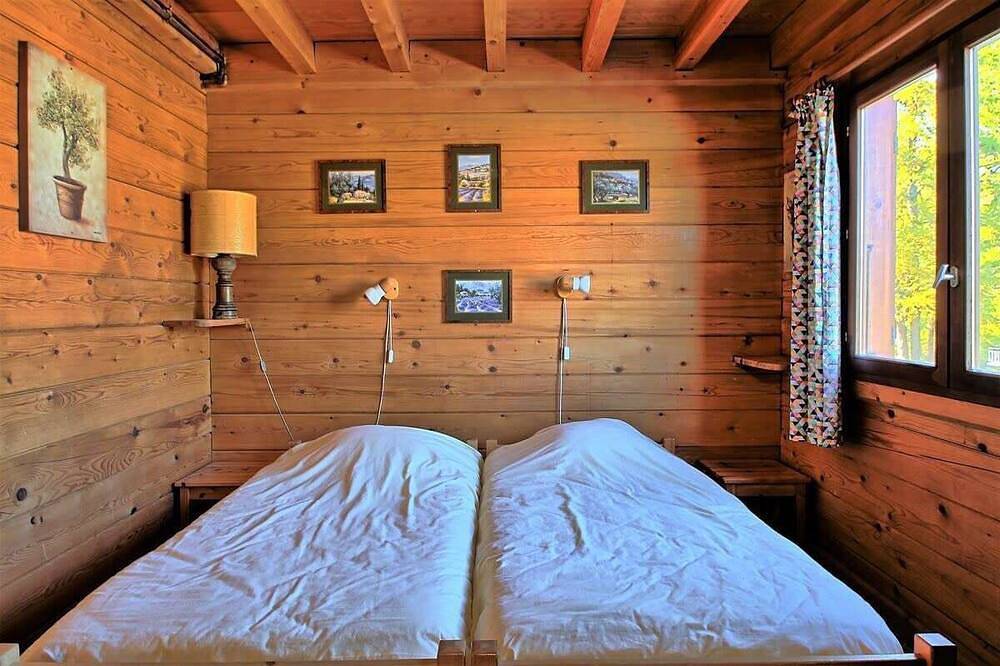 Casa-Forêt Blanche, splendide chalet in Station de Risoul, Risoul