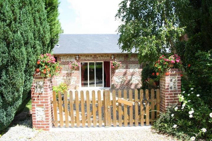 Location de vacances pour 6 personnes, avec jardin et vue à Gerponville - 2