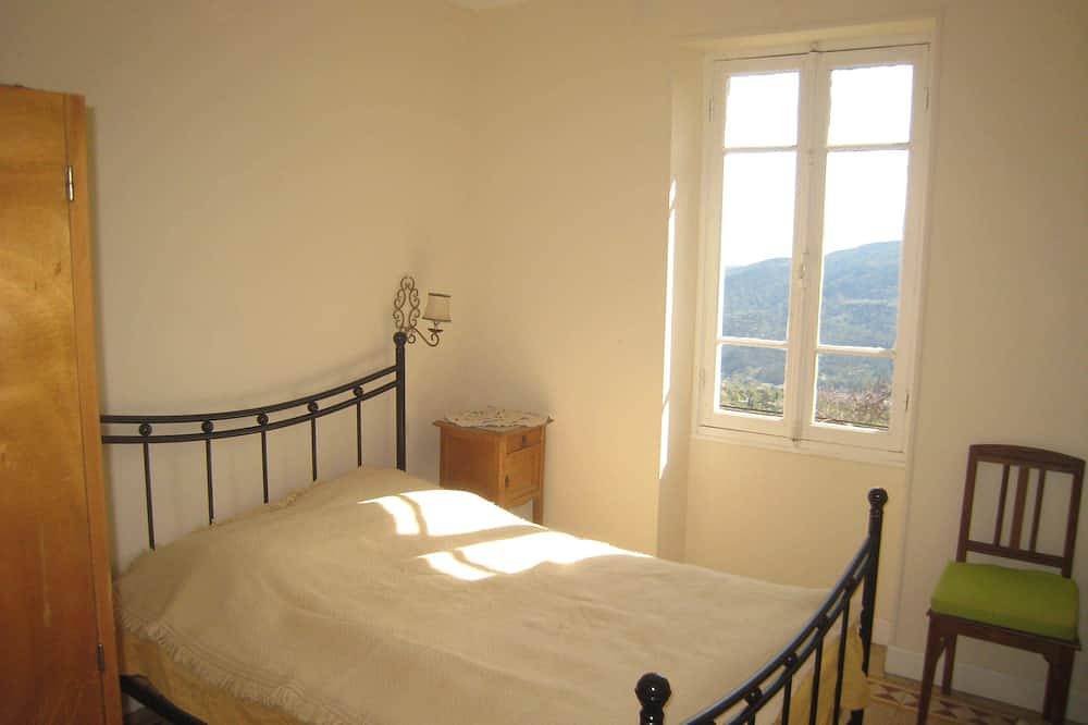 Cote D'Azur, detached house with large garden in typical village in Berre-les-Alpes, Nice region