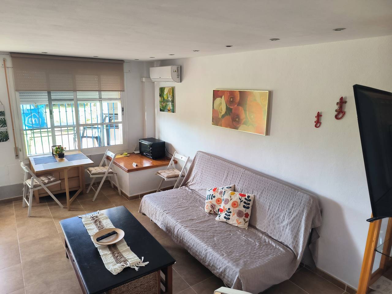 Estudio entero, Apartamento estudio 'Casa María' con piscina compartida, terraza privada y jardín compartido in Mijas Costa, Mijas