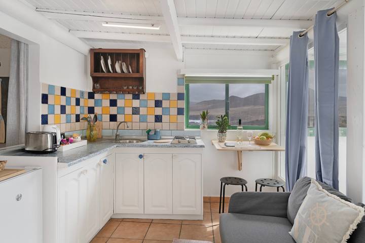 Hel lejlighed, Vacation 'Dangminzheng Atic' with Mountain View and Wi-Fi in Caleta de Caballo, Teguise