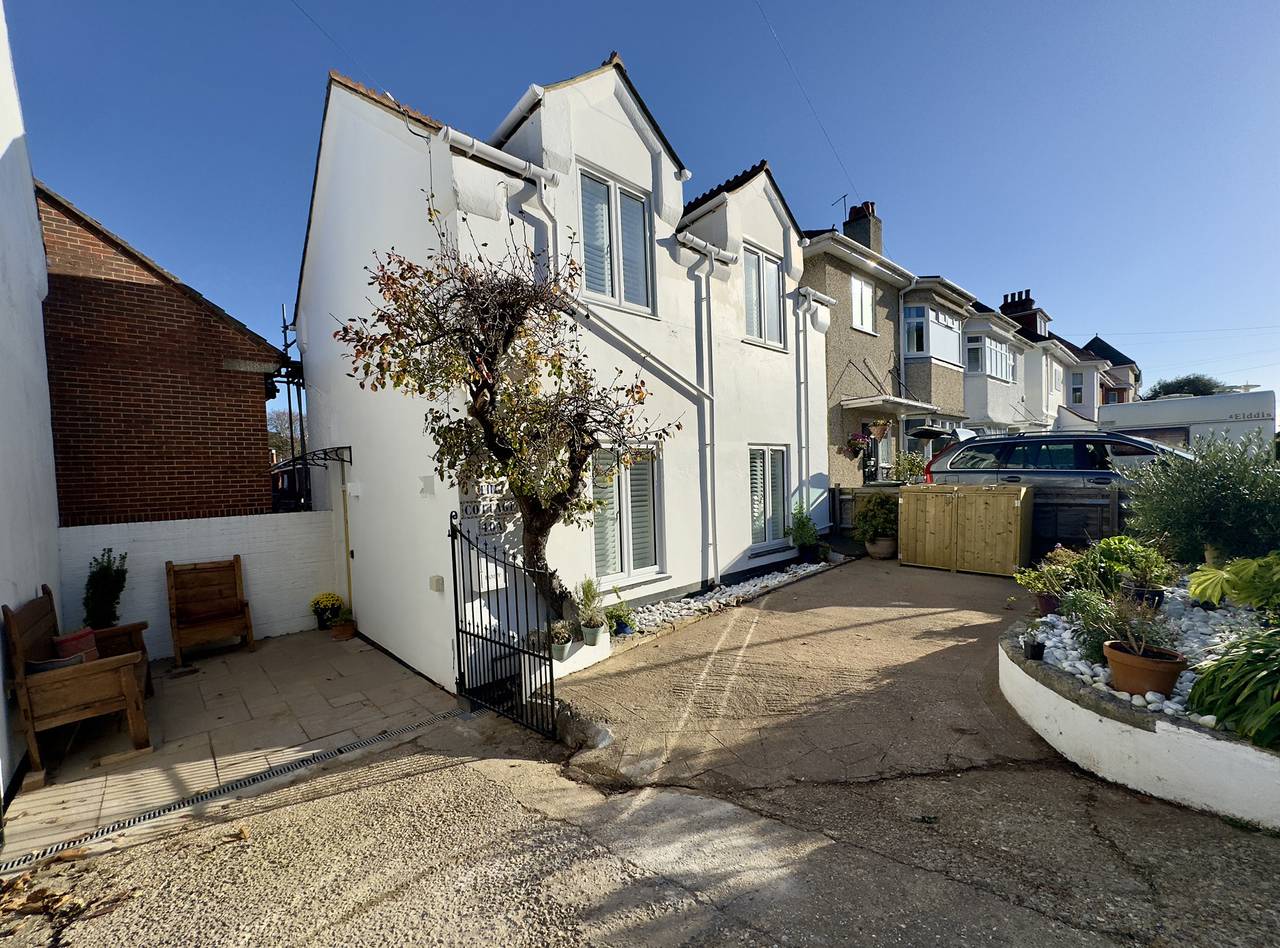 Cottage for 4 People in Bournemouth, South West England