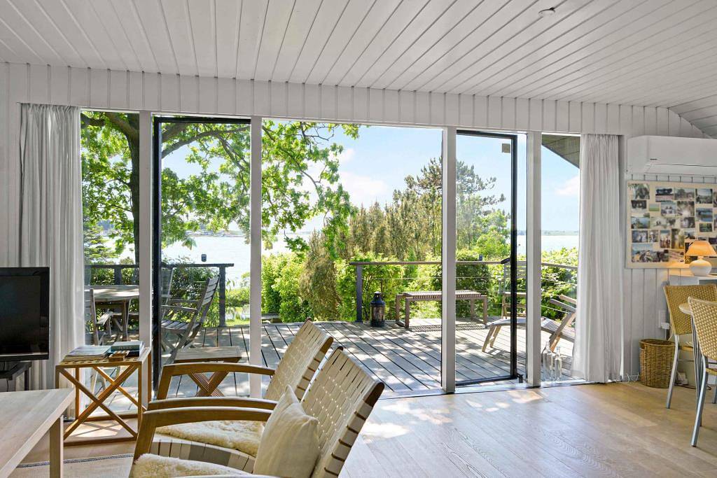 Gut gepflegtes und ständig modernisiertes Ferienhaus in traumhafter Lage mit Meeresblick  in Knebel, Süddjursland