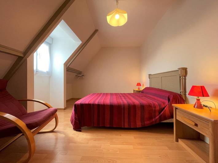 Gîte pour 10 personnes, avec piscine ainsi que terrasse et jardin dans Béarn - 4