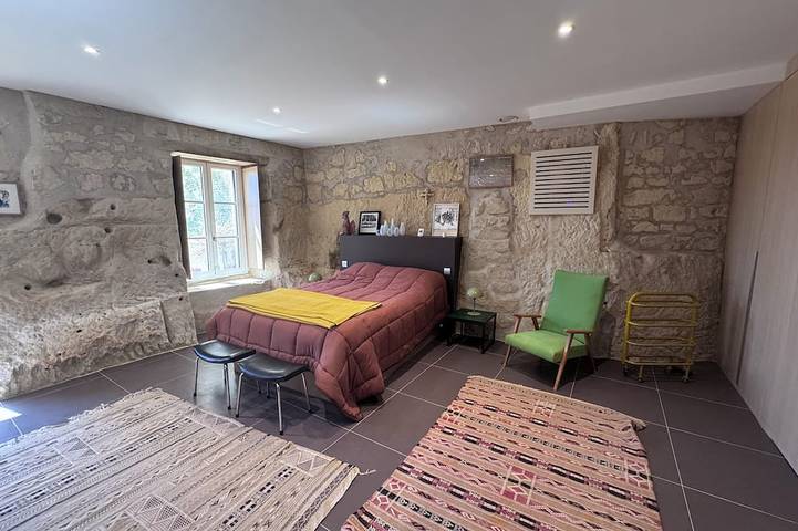 Location de vacances pour 6 personnes, avec jardin et sauna à La Roche-Clermault - 3