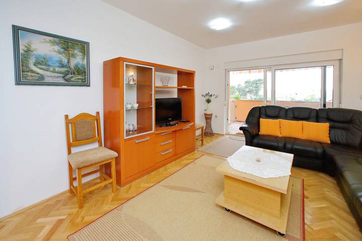 Ferienwohnung für 5 Personen, mit Balkon/Terrasse in Bibinje