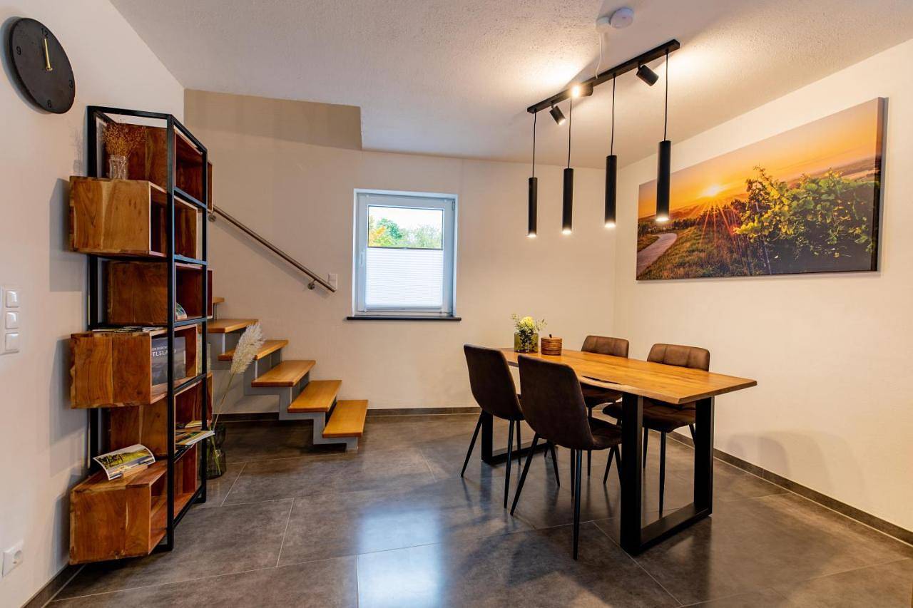 Ganze Wohnung, One-Bedroom Apartment in Pleisweiler-Oberhofen, Südliche Weinstraße