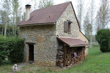 Gîte pour 4 personnes, avec jardin et terrasse à Castelnaud-la-Chapelle