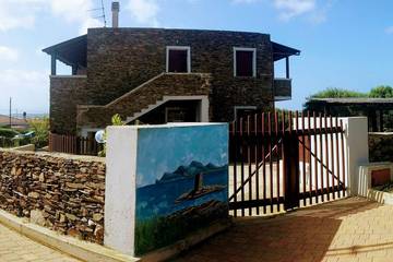 Gîte pour 4 personnes, avec balcon à Stintino