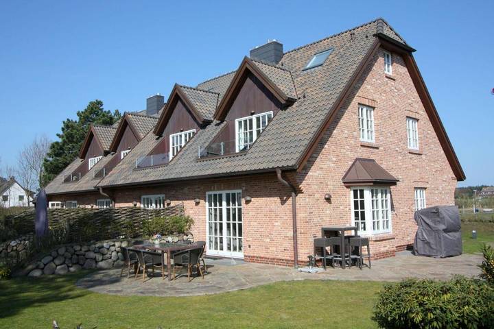 Ganze Wohnung, Helle Ferienwohnung mit ca. 60 m² Wohnfläche für bis zu 2 Personen in Nordfriesische Inseln (Schleswig-Holstein) (Schleswig-Holstein), Wenningstedt