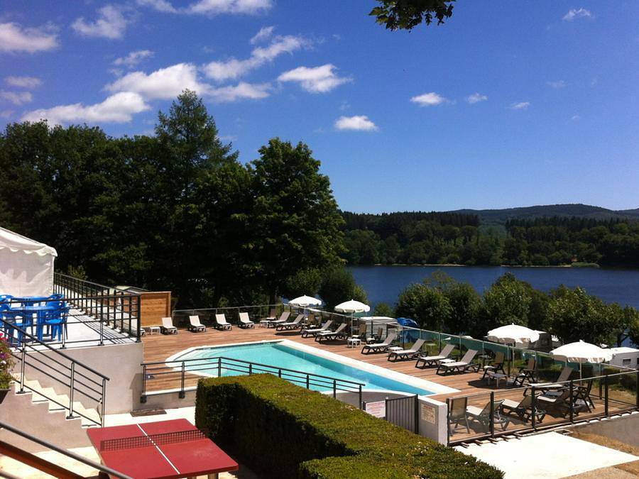 Camping Le Rouquié du Lac  - Chalet 4 personnes - Gitotel (4couchages) in Lamontélarié, Région de Lacaune