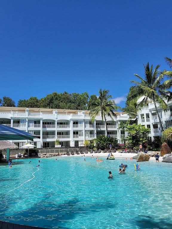 Hotel for 8 people, with pool in Palm Cove
