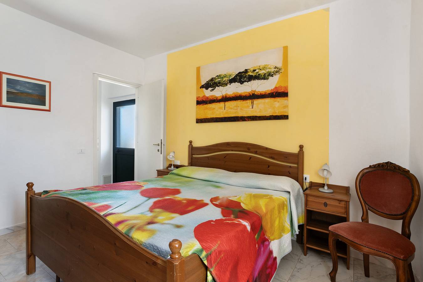 Appartamento intero, Appartamento 'Tulipani' con vista sulle montagne, balcone e Wi-Fi in Corvara (Beverino), Beverino