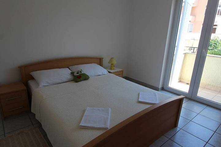 Bungalow für 4 Personen, mit Garten und Balkon, mit Haustier auf Krk - 3