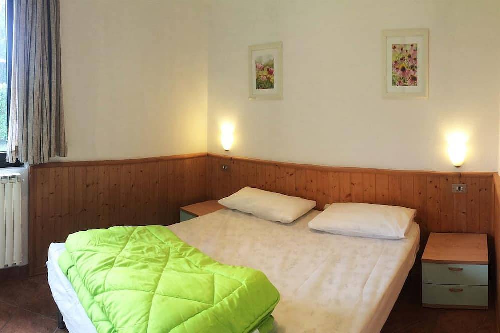 Ganze Wohnung, Direkt vom Eigentümer - mit eingezäunt Garten in Idro, Gardasee-Berge