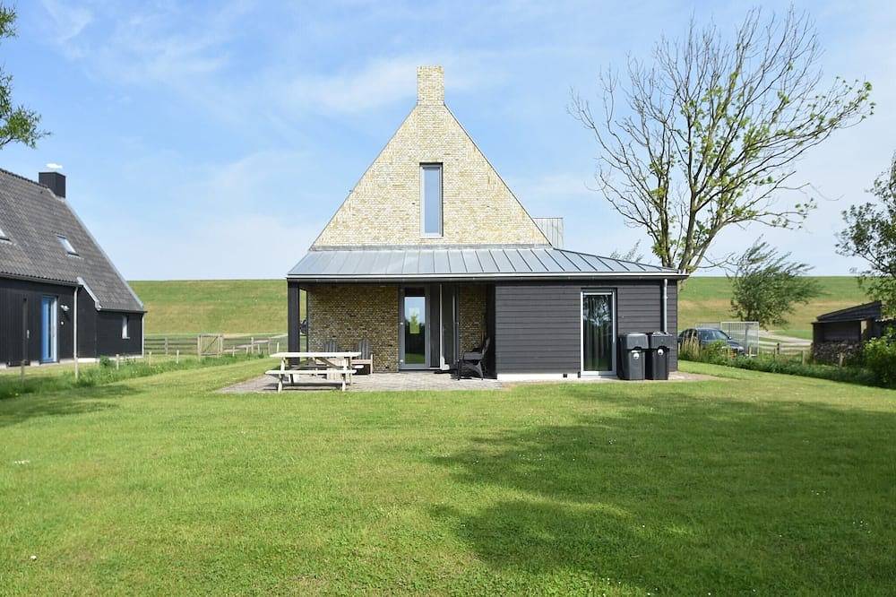 Villa in Friesland bij Waddenkust in Franekeradeel, Nederlandse Noordzeekust