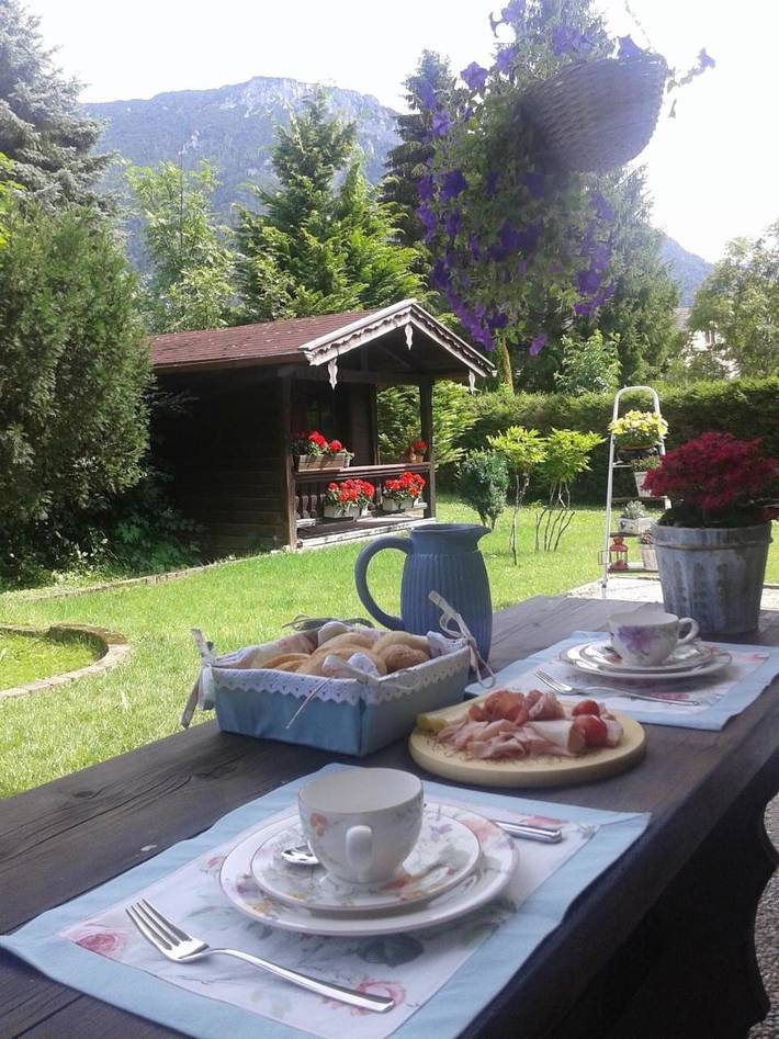 BnB für 6 Personen, mit Terrasse und Garten sowie Ausblick in Ruhpolding
