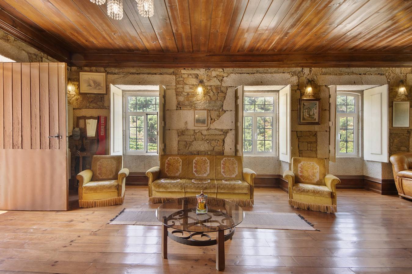 Maison de vacances 'Casa Do Riacho - Douro' avec vue sur la montagne, terrasse privée et Wi-Fi in Fontelo, Vallée du Douro