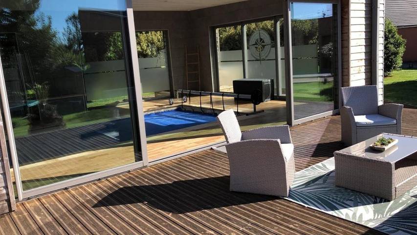 Villa pour 12 personnes, avec Balcon et Terrasse ainsi que Jardin et Piscine dans Hauts-de-France - 4