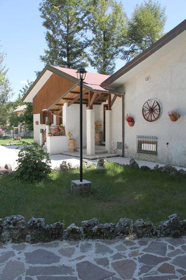 Appartamento per 2 persone, con Balcone e Terrazza nonché Giardino e Panorama a Pescasseroli