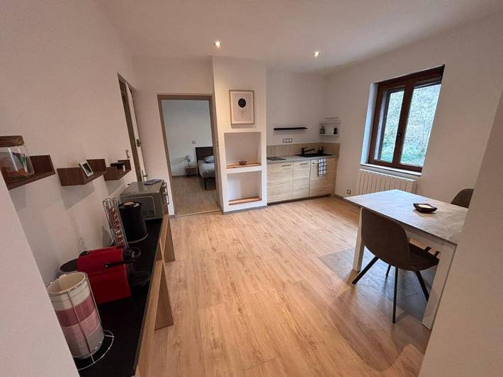 Maison d’hôte pour 3 personnes, avec vue sur le lac ainsi que vue et jardin