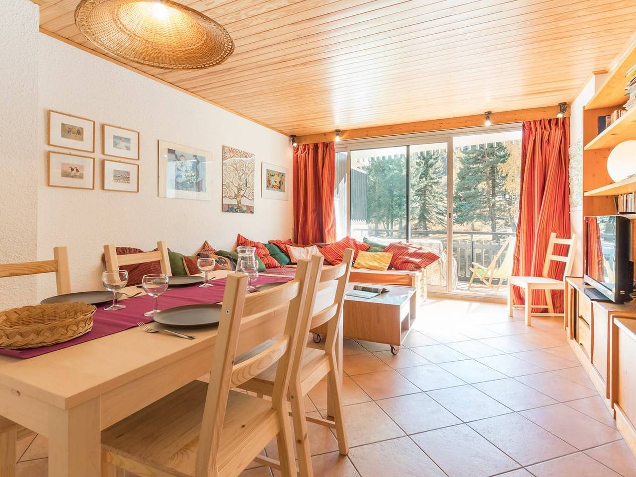 Apartamento entero, Apartamento de 2 habitaciones con jardín, cerca de remontes y centro comercial en La Salle-les-Alpes in La Salle les Alpes, Serre Chevalier