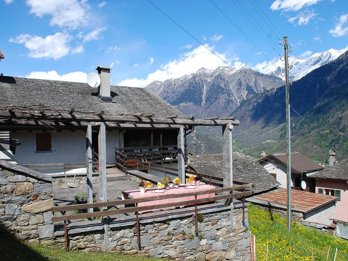 Ferienhaus für 6 Personen, mit Terrasse und Garten sowie Ausblick