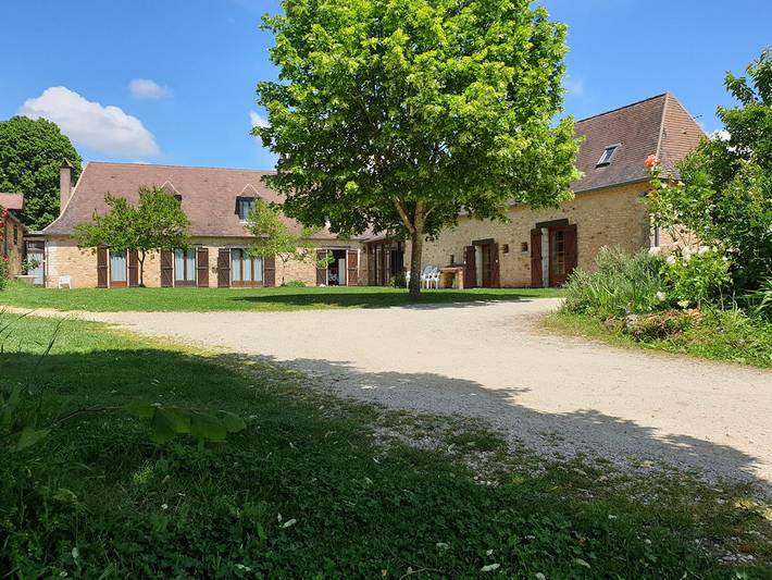 Gîte pour 28 personnes, avec jardin et piscine en Dordogne - 2
