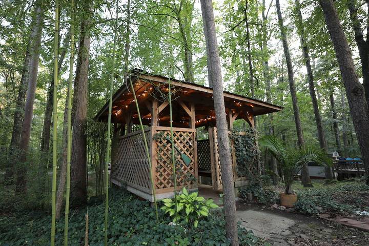 Vacation rental for 4 people, with hot tub and terrace in Broken Bow