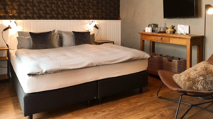 Hotel für 2 Personen, mit Balkon und Terrasse sowie Garten und Sauna am Weißensee - 4