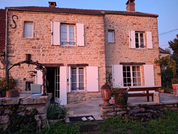 Chambre d’hôte pour 4 personnes, avec vue ainsi que jardin et terrasse, animaux acceptés dans Nièvre - 2