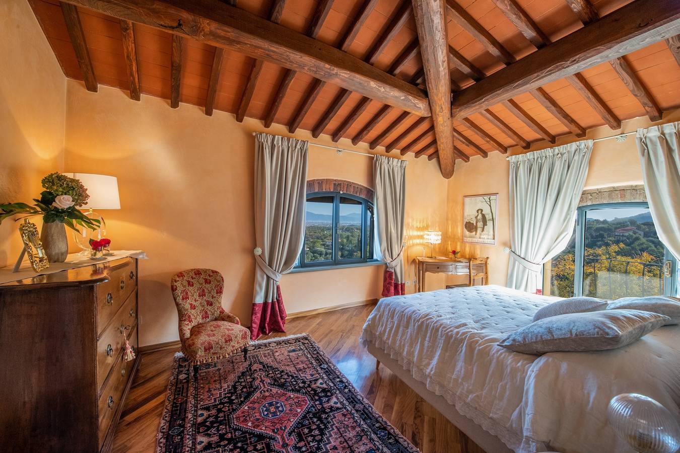 Villa 'Podere Bucigattolo' with Private Pool, Wi-Fi and Air Conditioning in Serravalle Pistoiese, Pistoia Province