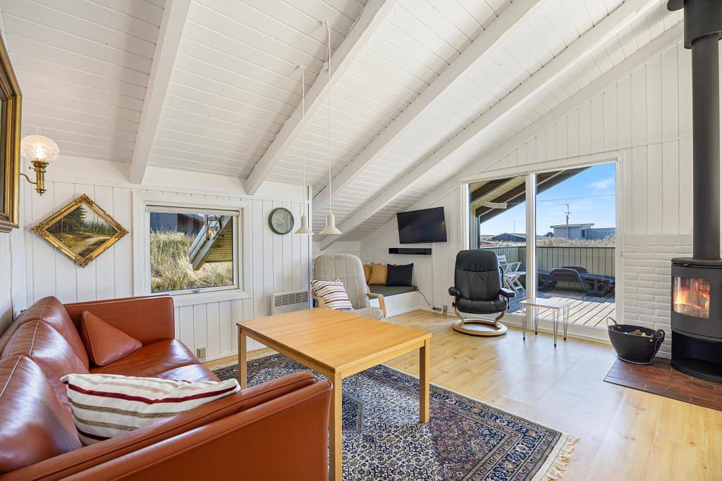 Hyggeliges Ferienhaus mit Kamin – 2 Hunde Willkommen in Hvide Sande, Holmsland Klit